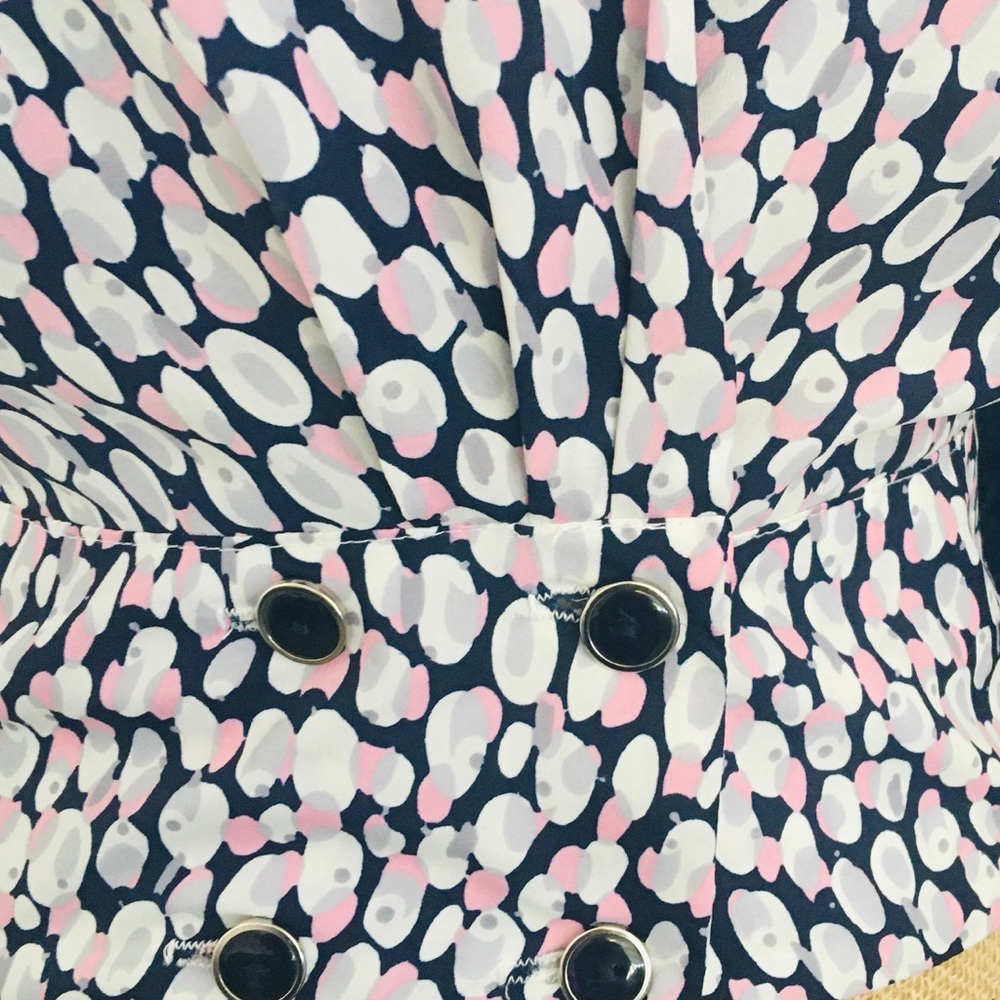 SOLD ☀️My story blouse☀️ - Picture 5 of 5